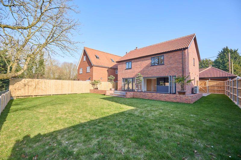 Property Image1e0328b6-83aa-49f2-bf97-38aaf32c511a