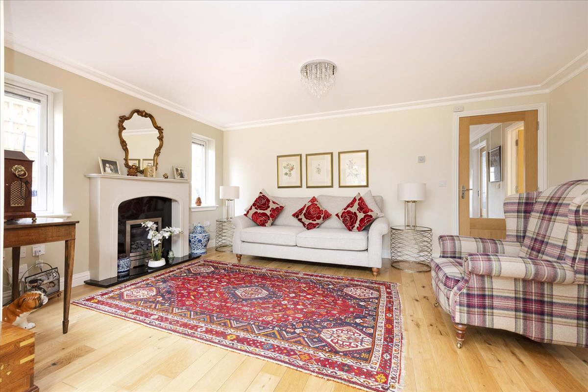 5 bedroom detached house for sale in 26 Whitehouse Way, Gorebridge