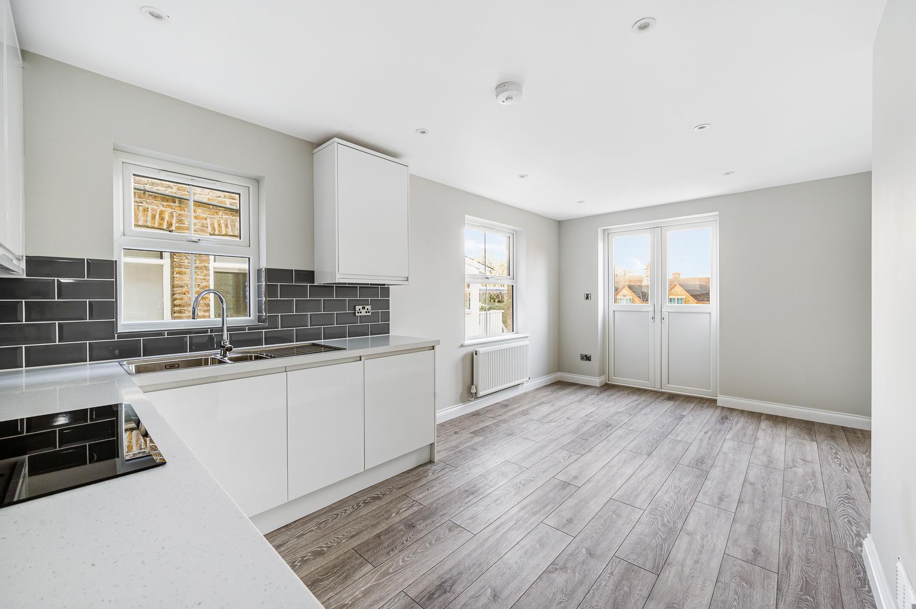 Property Image2076775a-8978-4de0-a399-8034bd788f86