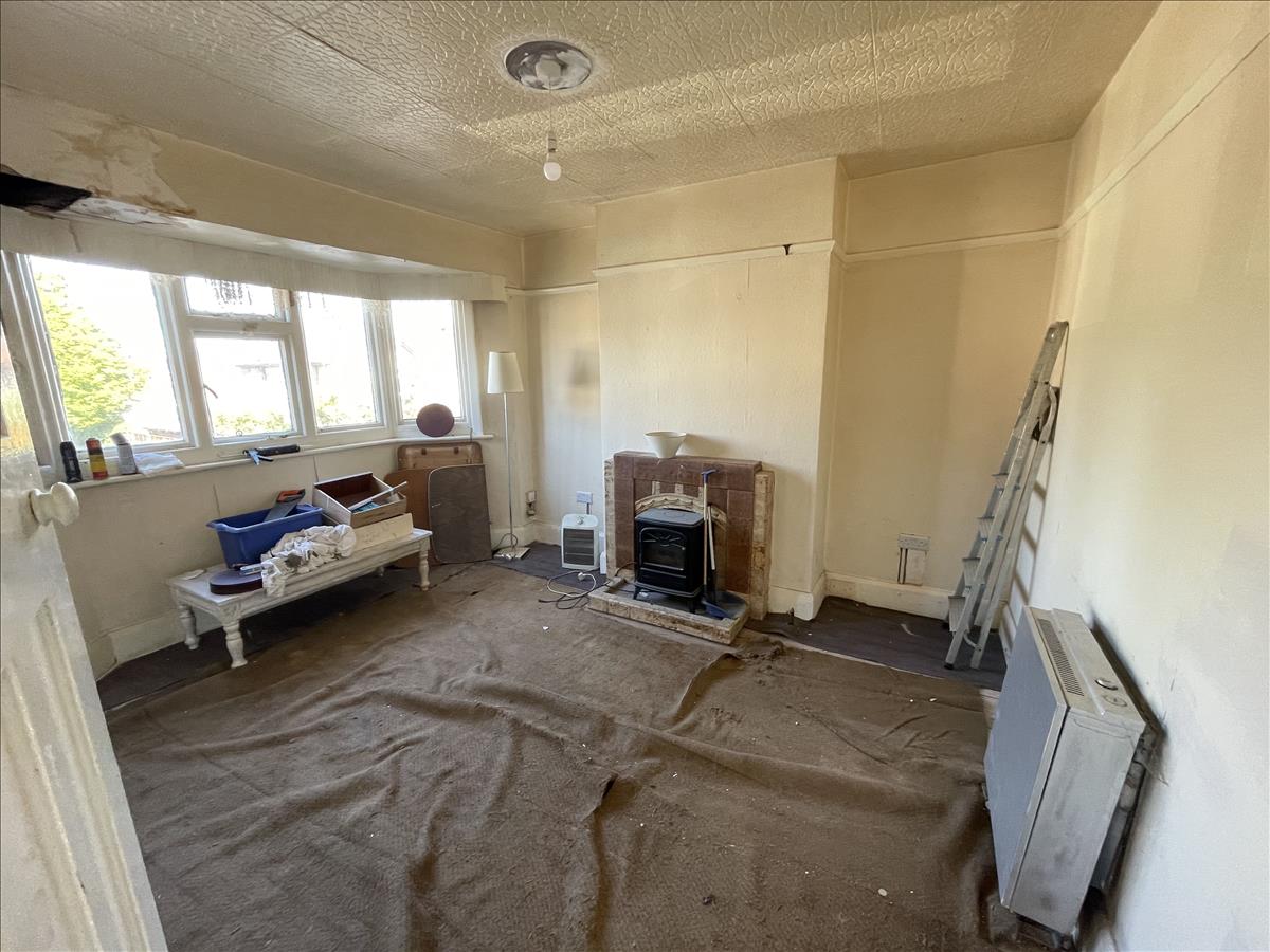 3 bedroom semidetached house for sale in Claremont Avenue, Bournemouth