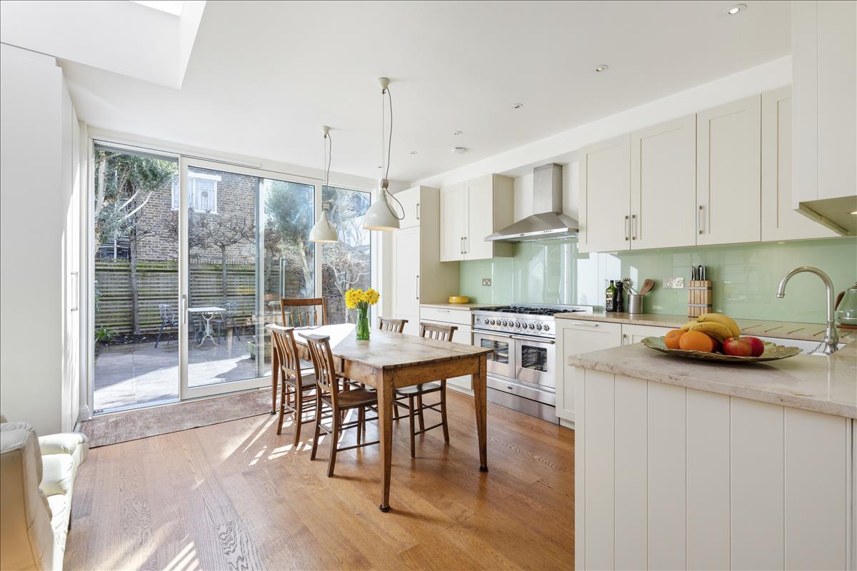 Property Image230a6ab6-5ba0-48c4-b631-60a7870c8877
