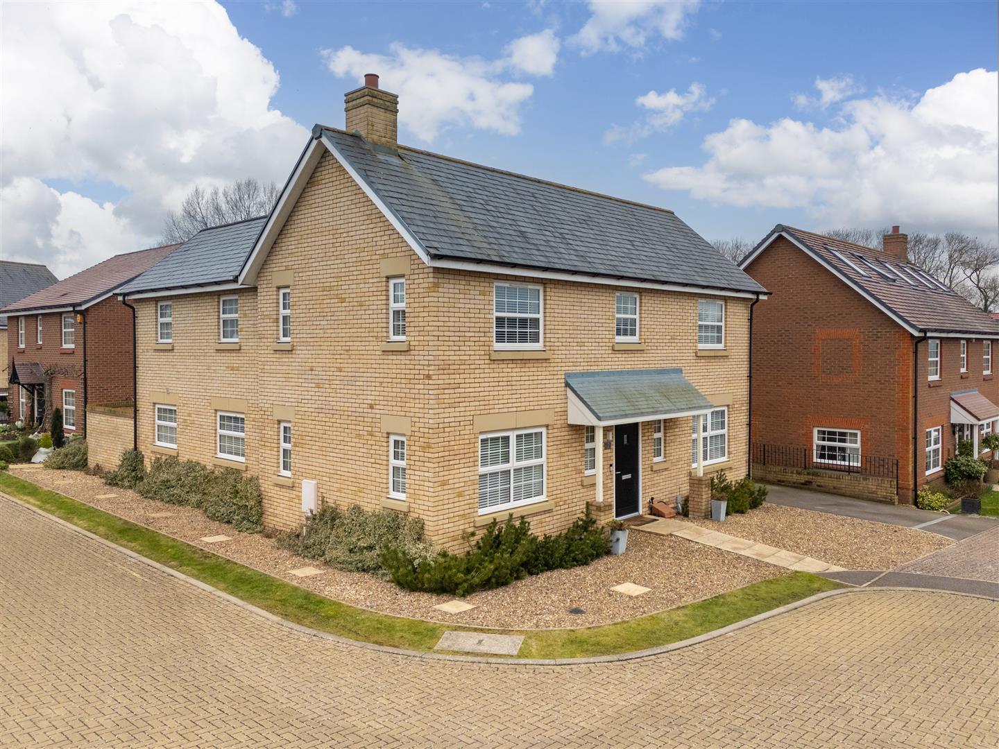 Property Image2454b89c-c87c-4e0c-aa43-88658c37237d