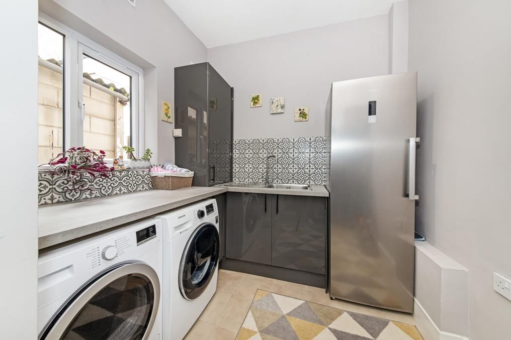 4 bedroom house for sale in Woolstone Road, Forest Hill, SE23 Pedder