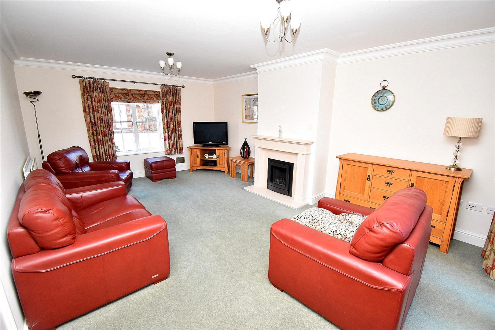 Property Image257cbe5f-9e35-46c4-8915-0f34e03bee8e