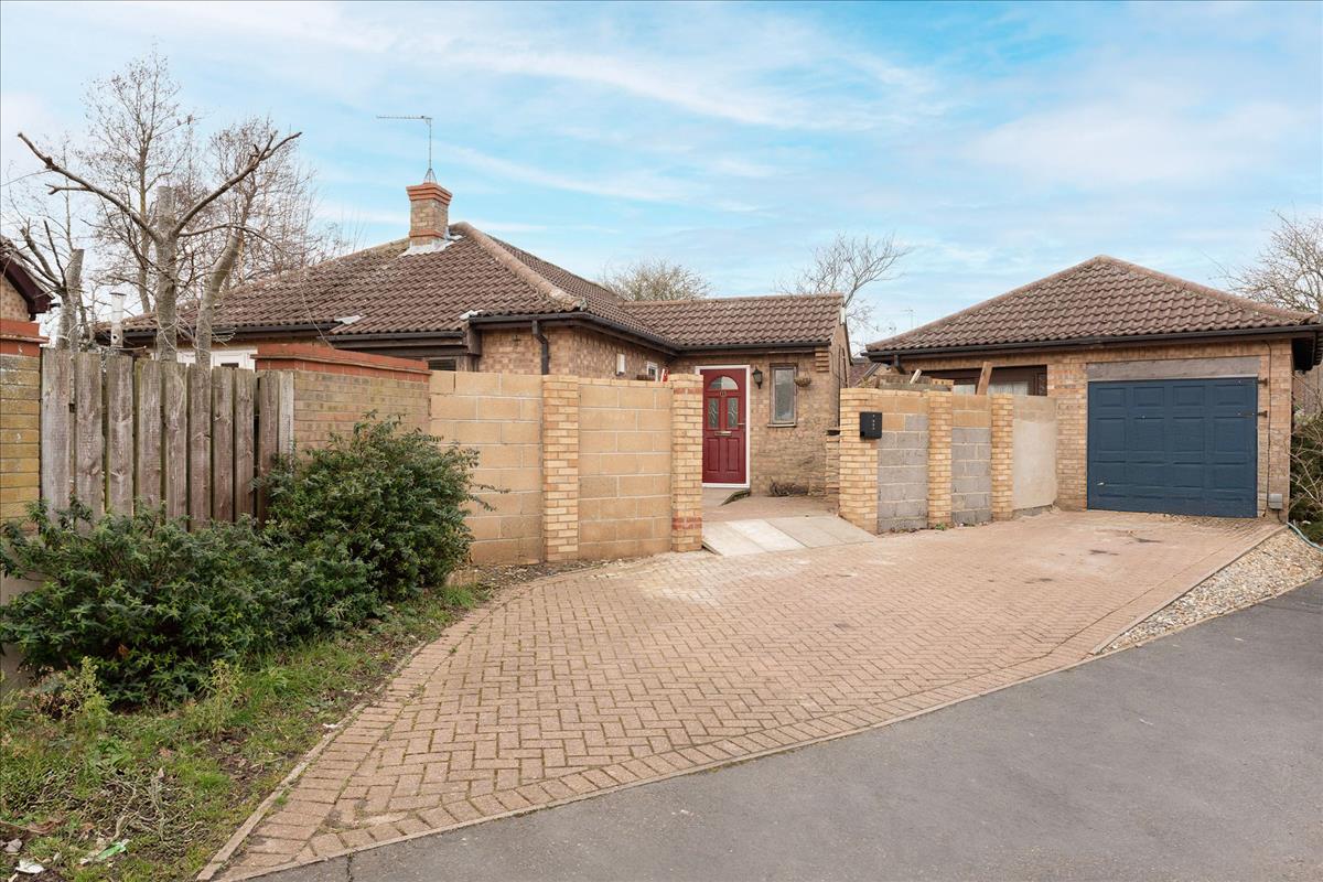 Property Image25e5769f-46d7-40c0-90ae-70a73fe43ee7