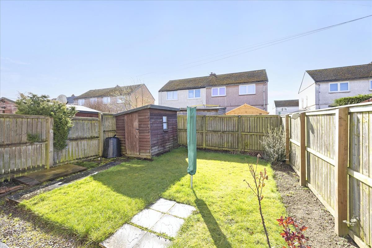 3 bedroom terraced house for sale in 61 Windsor Square, Penicuik, EH26