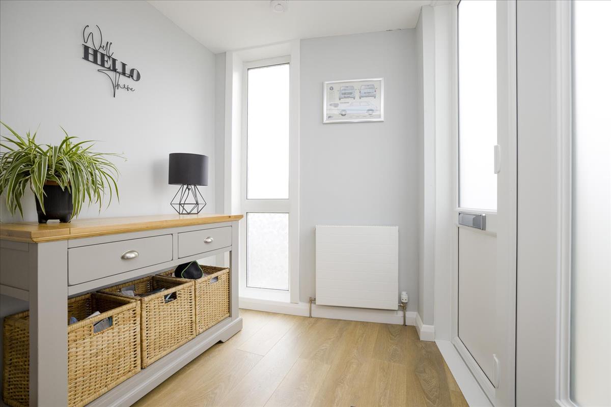 2 bedroom end of terrace house for sale in 32 Dalhousie Gardens, Bonnyrigg, EH19 Avenue Road