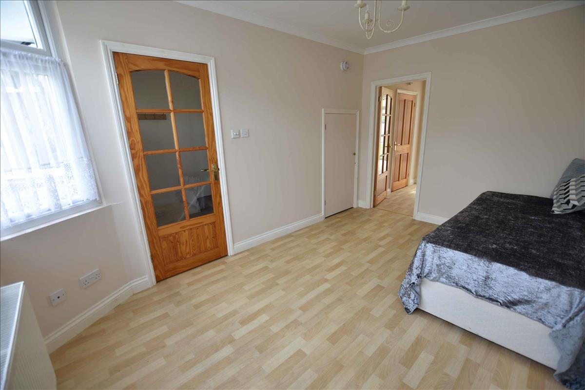 2 bedroom midterraced house for sale in Granville Avenue, Feltham