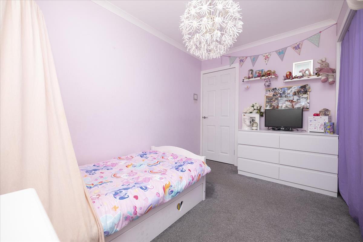 3 bedroom flat for sale in 114 Birkenside , Gorebridge, EH23 Avenue Road Estate & Letting Agents