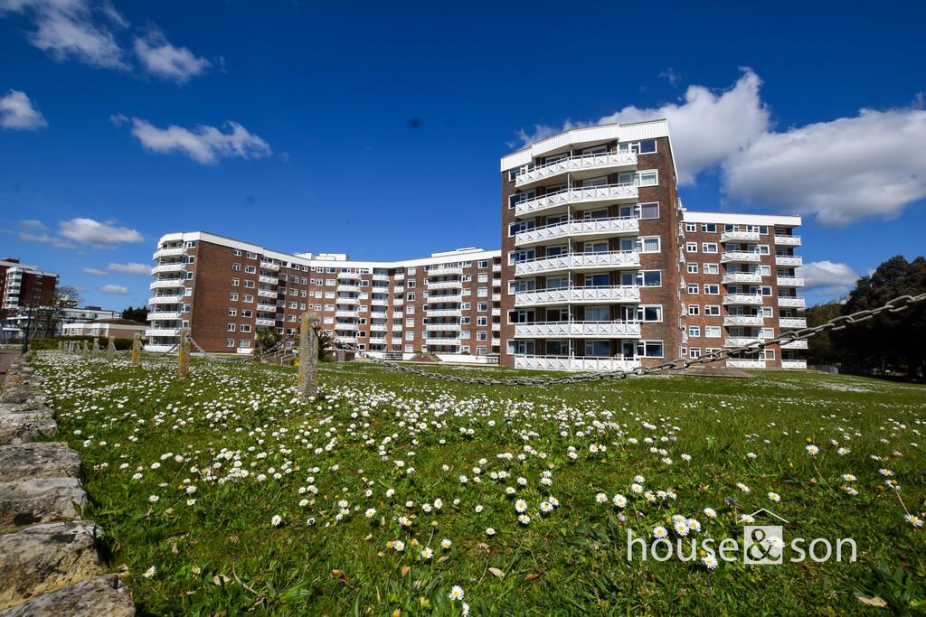 Property Image2f934606-bc64-4c6e-9f5b-c5855b708ba9