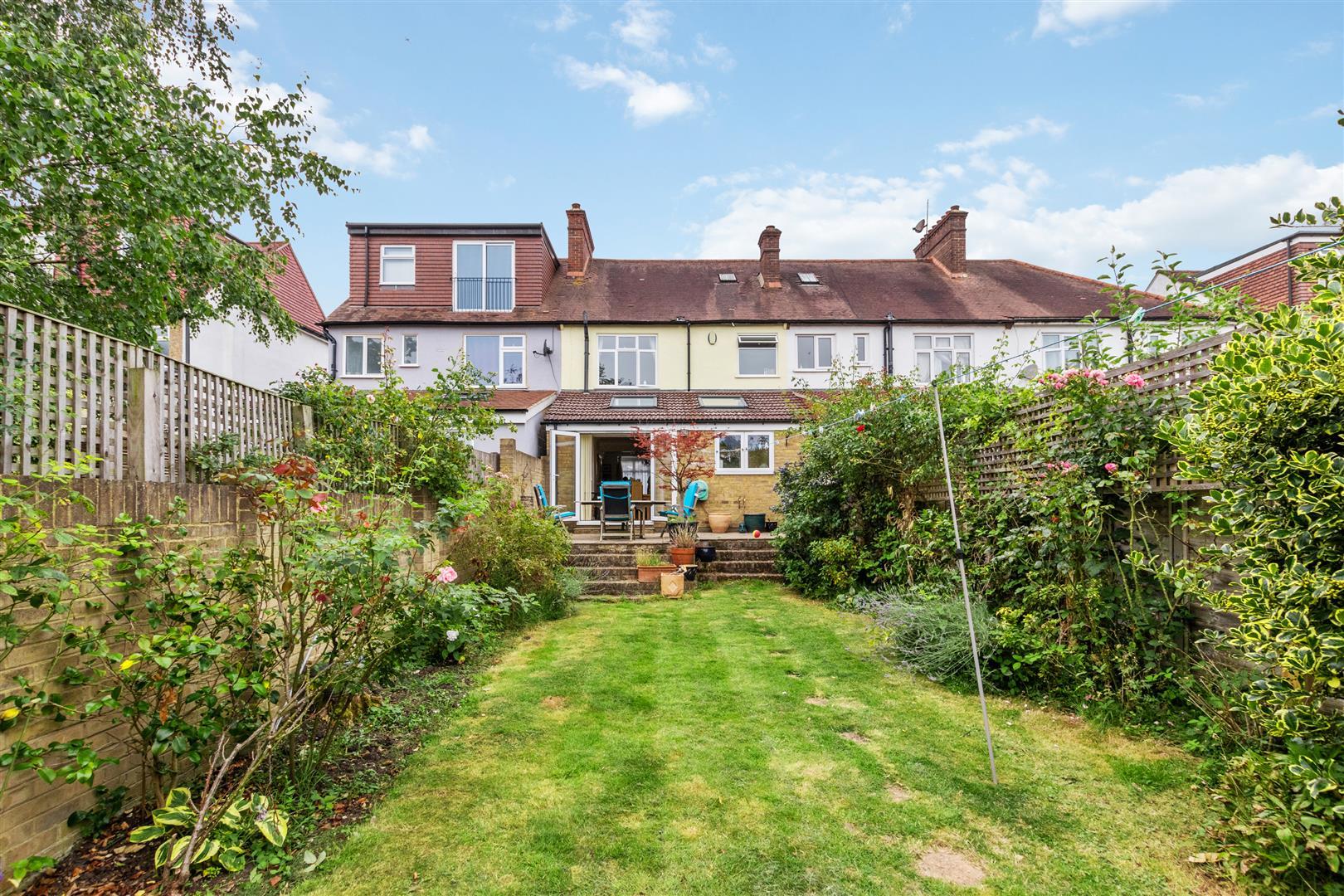 3 bedroom house for sale in Maycross Avenue, Morden, SM4 Ellisons