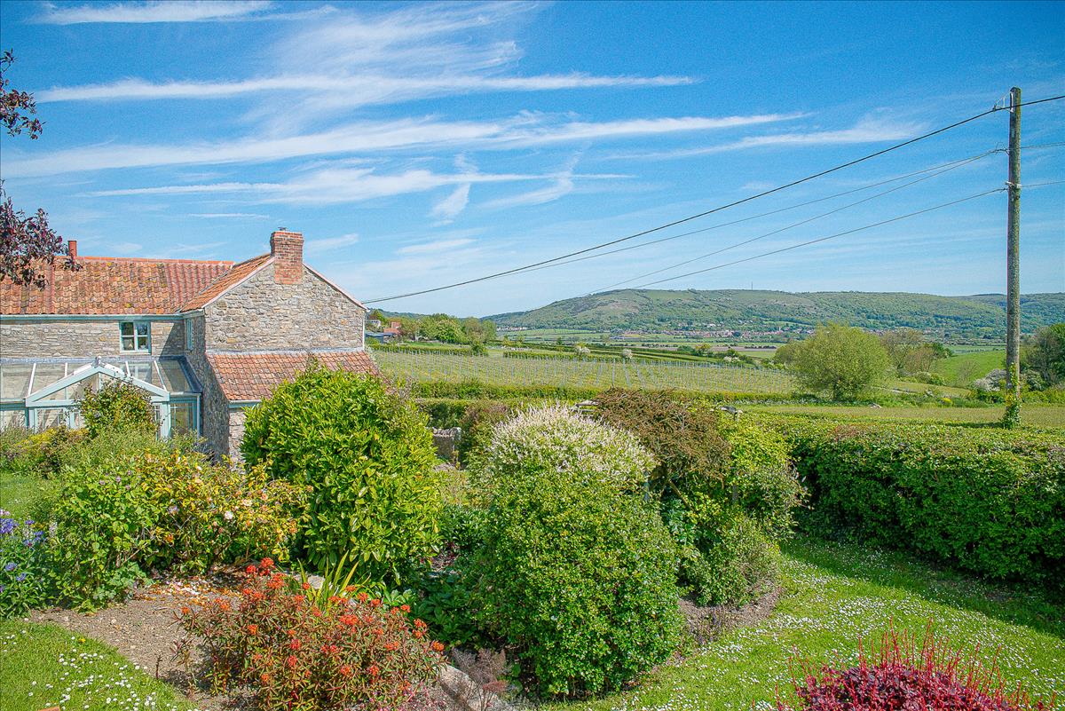 4 bedroom detached house for sale in Alston Sutton Road, Upper Weare