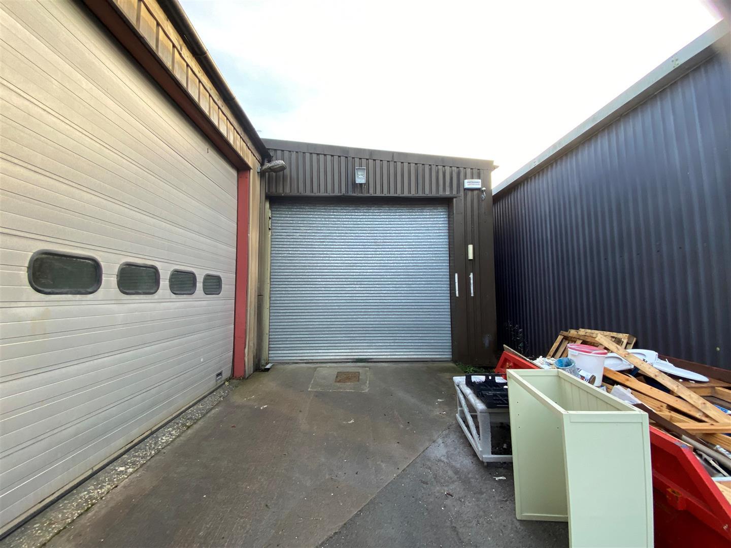 commercial property light industrial to let in Butts Pond, Sturminster