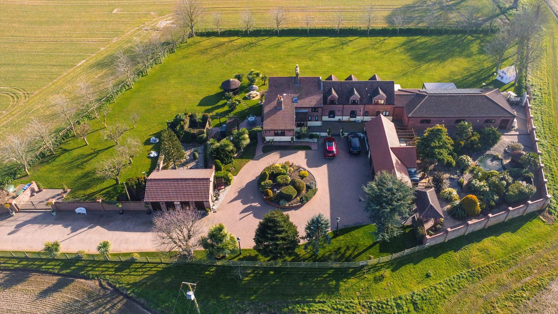 Property Image3349db38-eb81-4ec4-8b1c-cf794eda2399