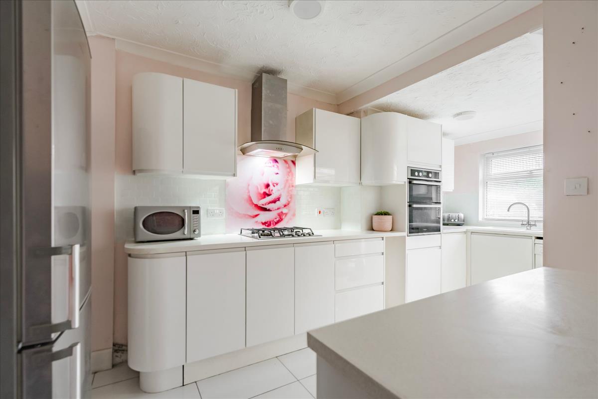 Property Image355d7616-41bf-4f05-810e-348d392519aa