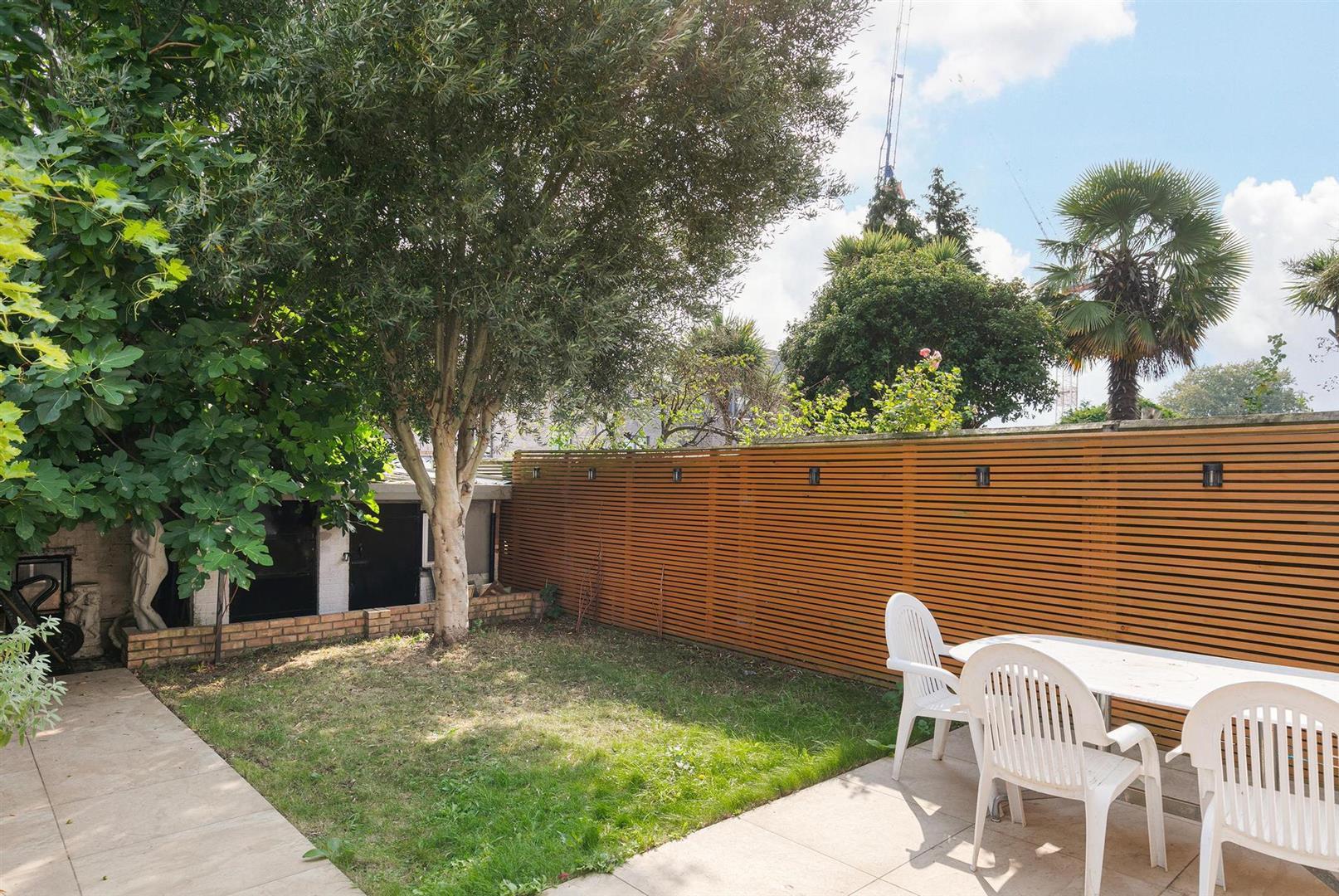 Property Image376d42c1-3b27-4ccb-97c1-ec8081b3c9fa