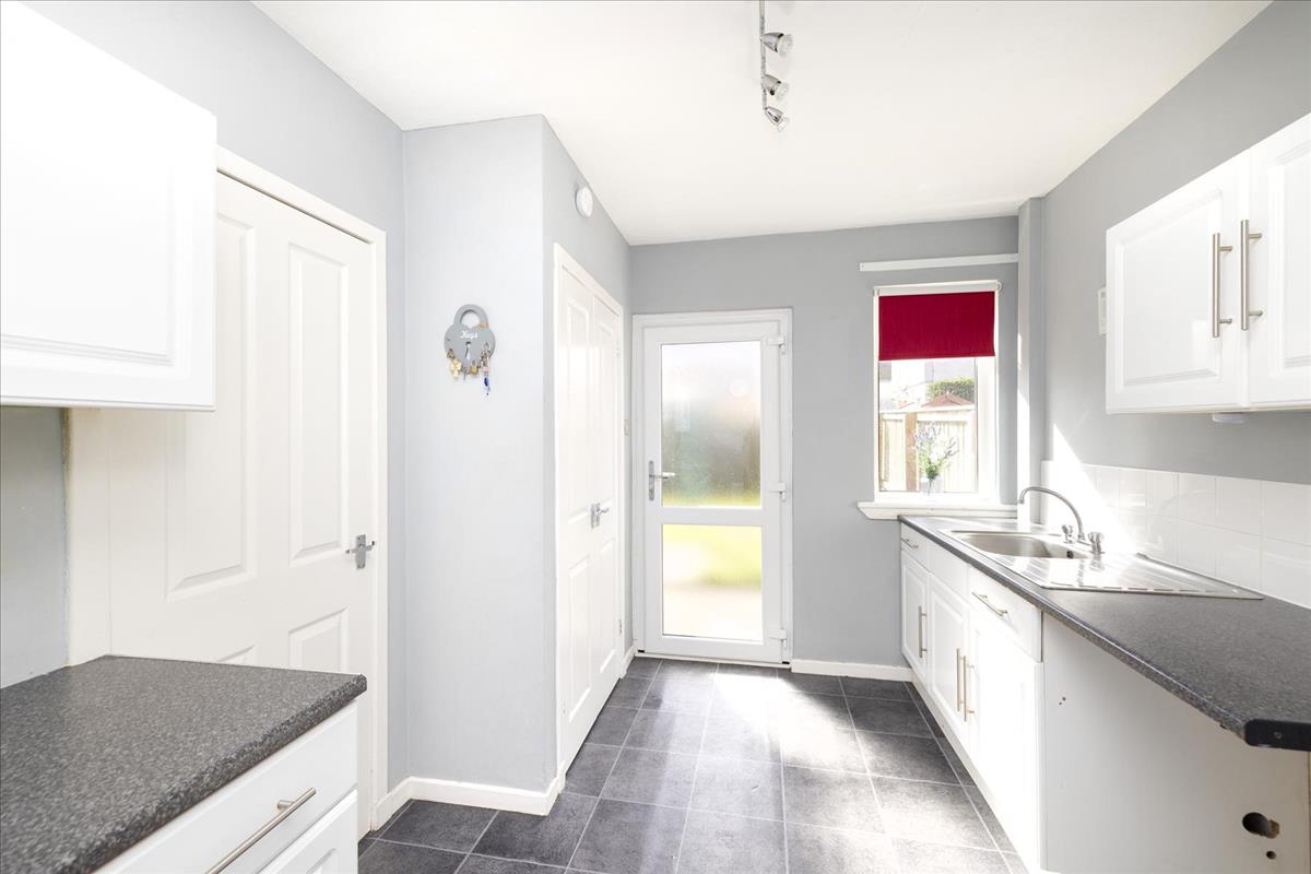 3 bedroom terraced house for sale in 61 Windsor Square, Penicuik, EH26