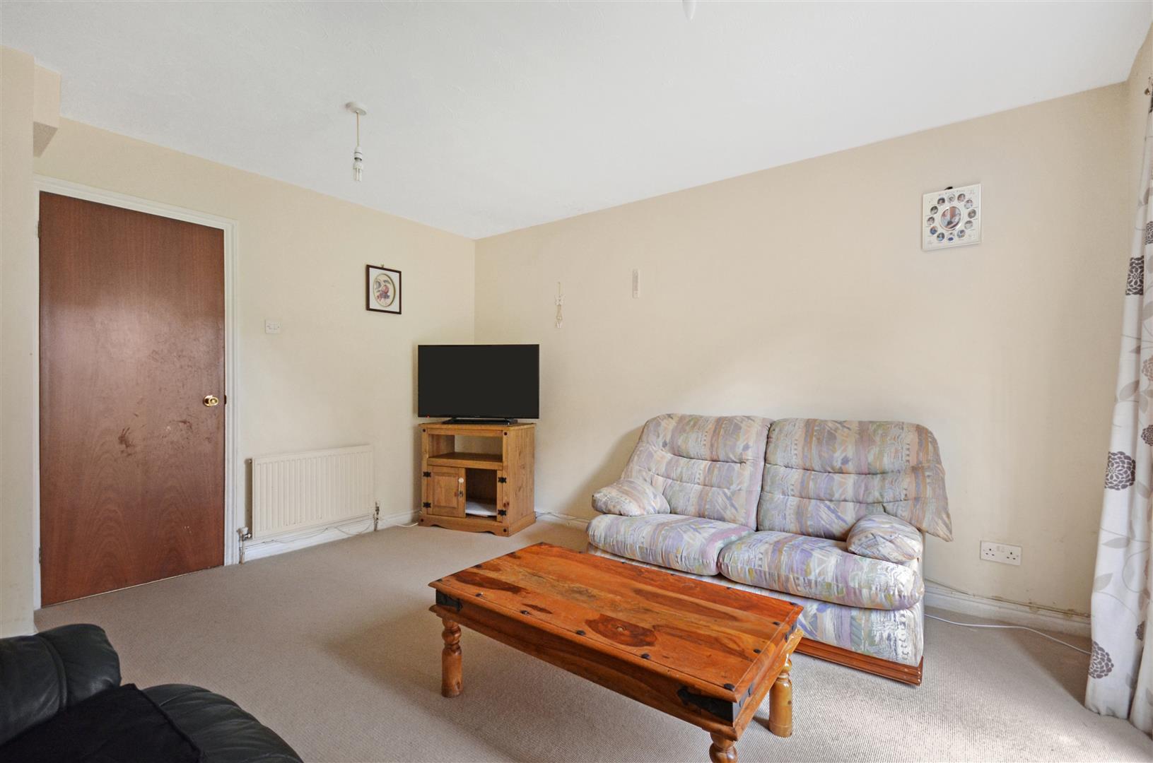2 bedroom terraced house for sale in Lucerne Close, Cambridge, CB1