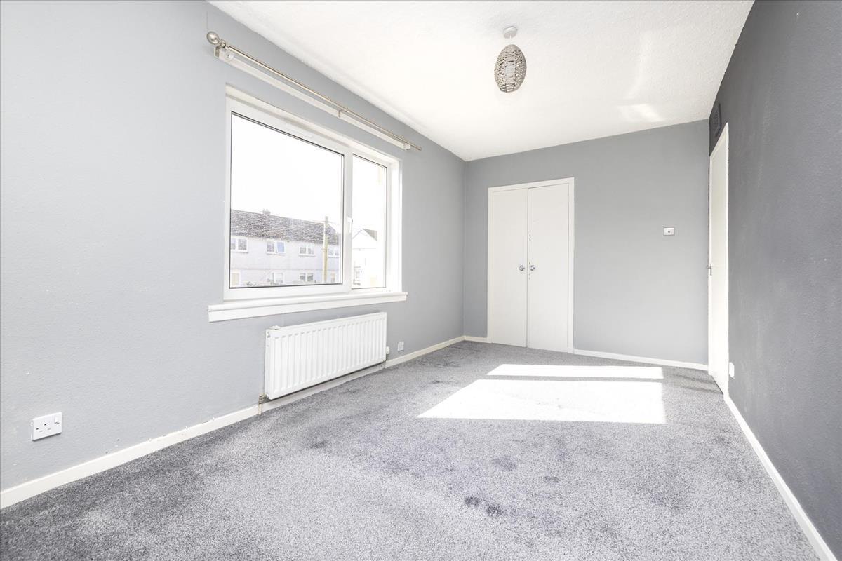 3 bedroom terraced house for sale in 61 Windsor Square, Penicuik, EH26