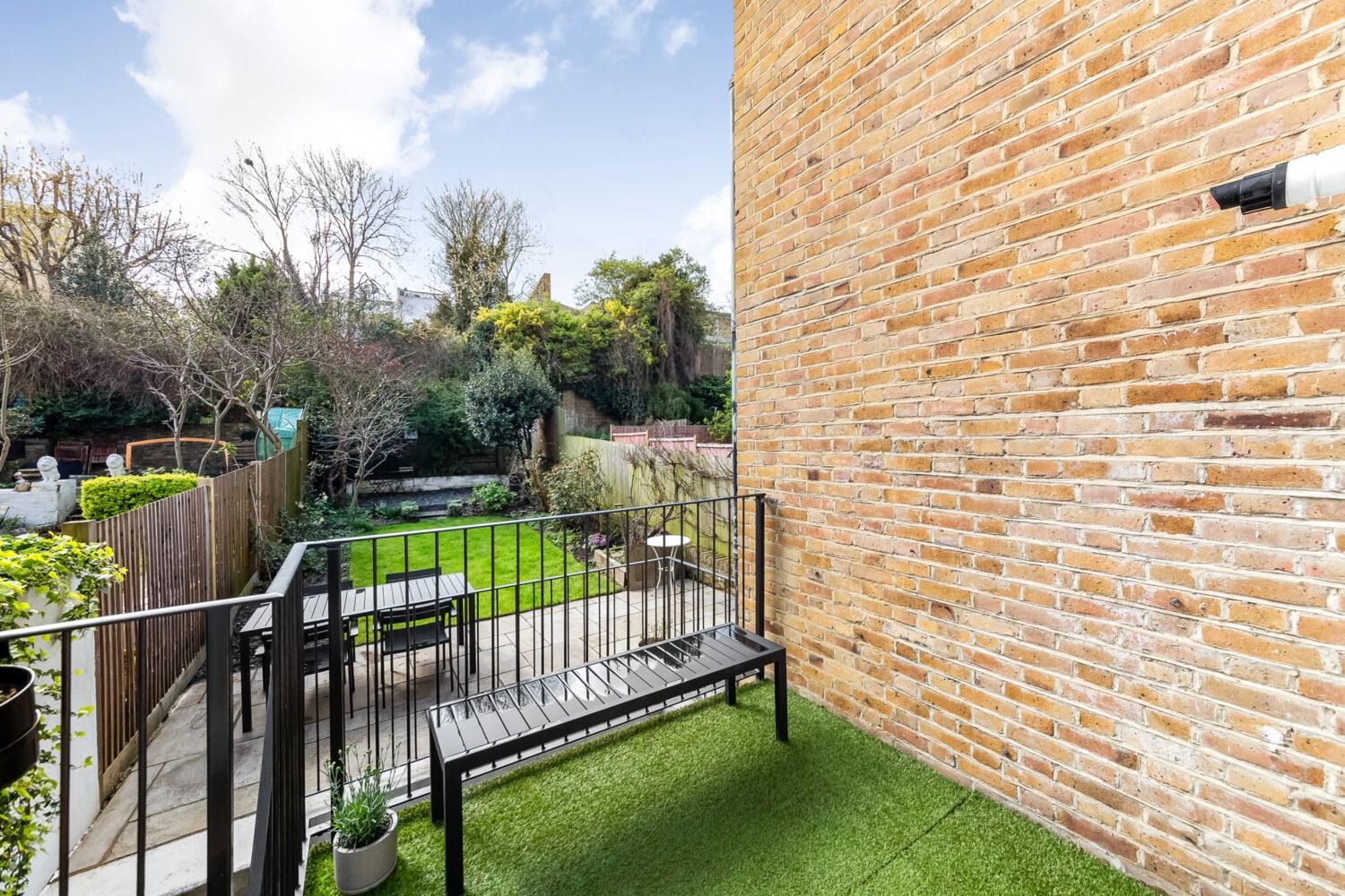 2 bedroom apartment for sale in Camden Hill Road, Crystal Palace, SE19