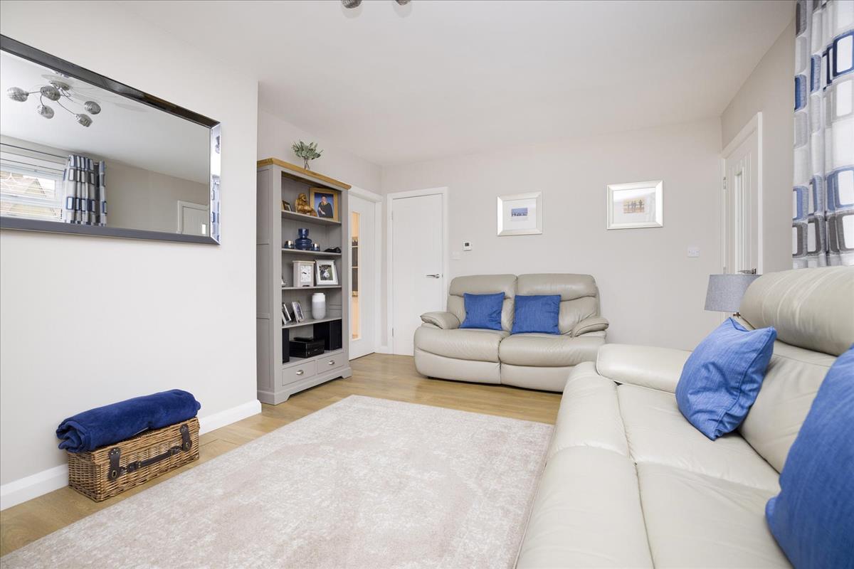 2 bedroom end of terrace house for sale in 32 Dalhousie Gardens