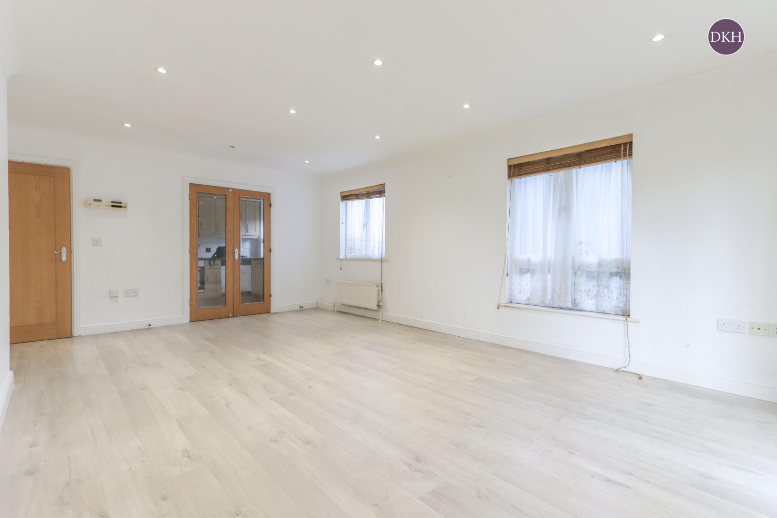 Property Image3f593a1d-68a2-4292-8d0f-608ba28fa467