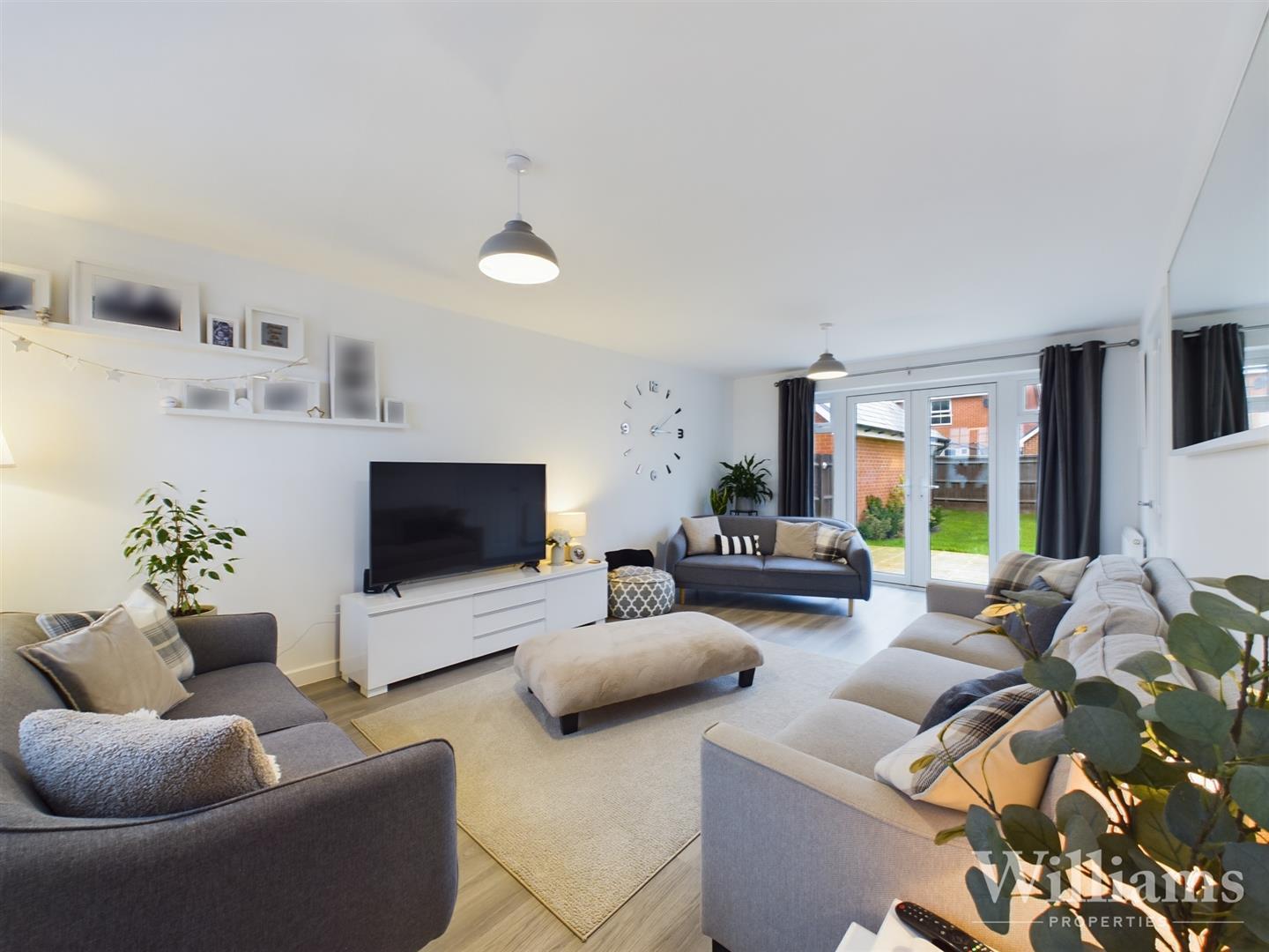 Property Image44137327-4372-41f0-add4-db3767910ffd