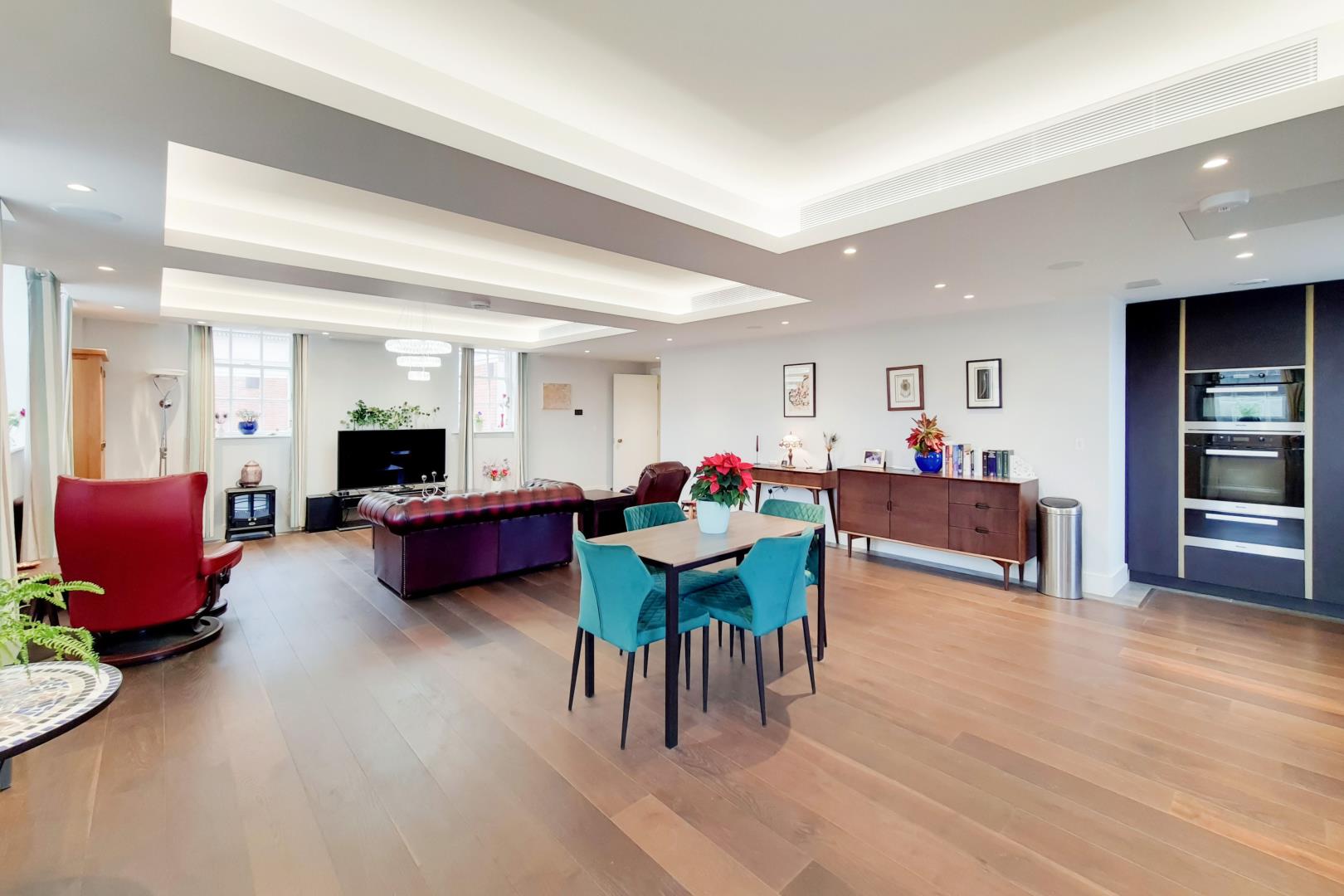 2 bedroom apartment for sale in Star and Garter , Richmond, TW10