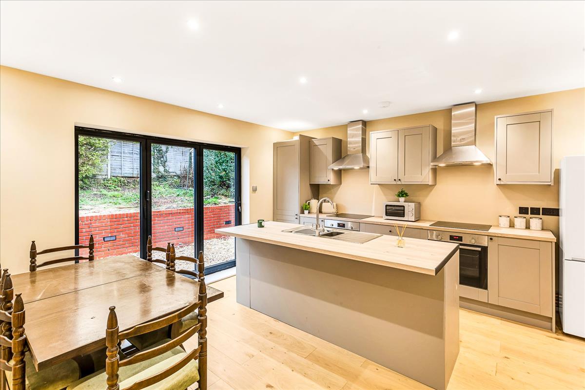Property Image4bfd7bca-4c00-4a99-8ba7-06c6a6a3d32b