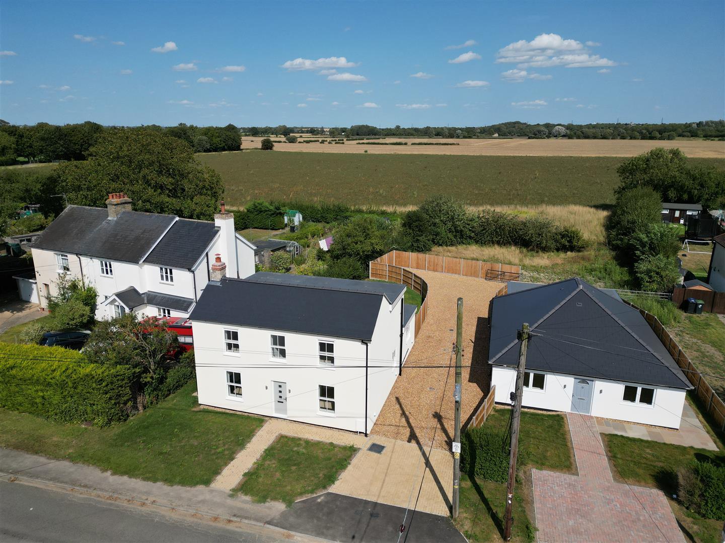 Property Image4d6c9568-5352-40f0-abc9-835ace5dc58b