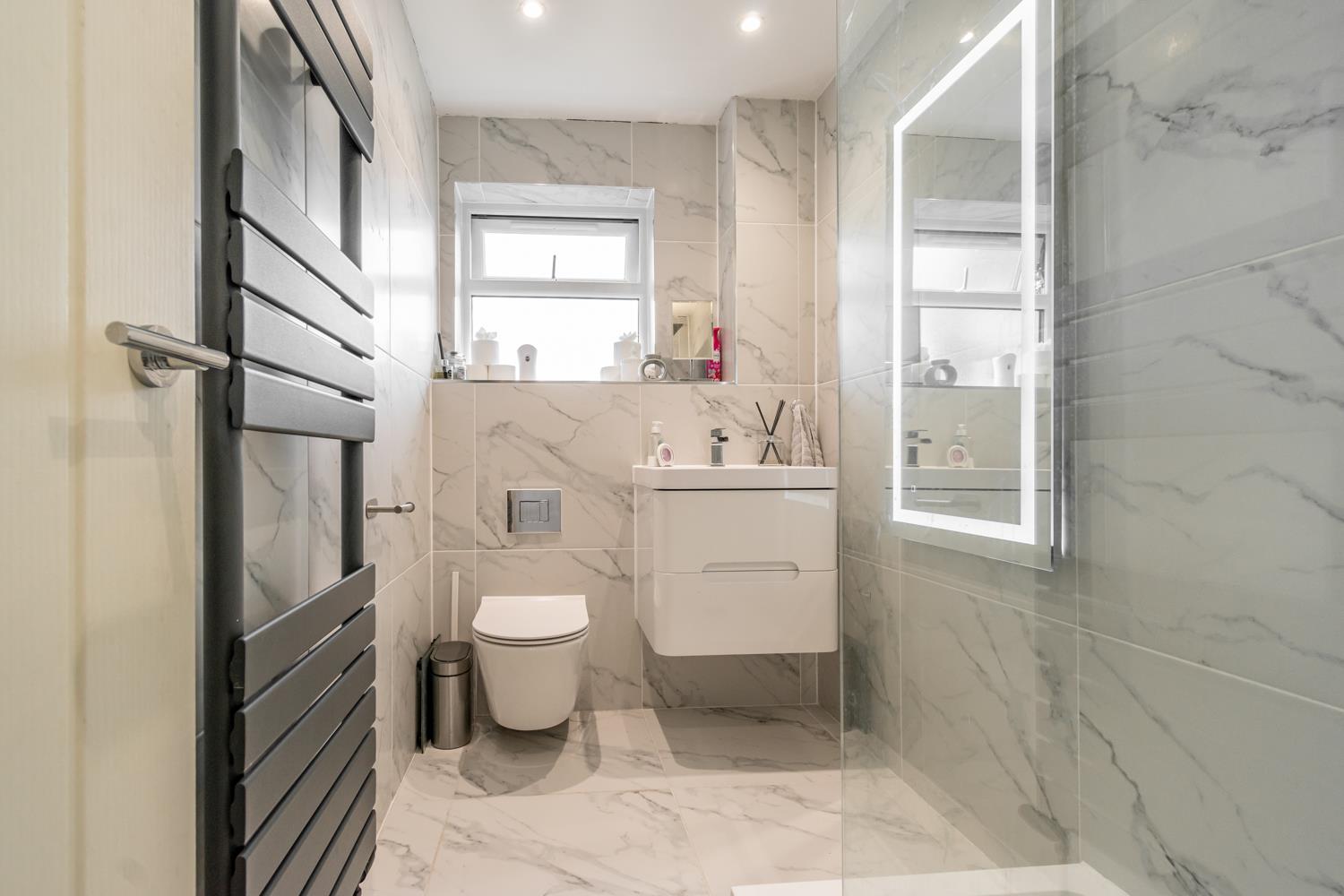 2 bedroom end of terrace house for sale in 38 Mayshade Road, Loanhead