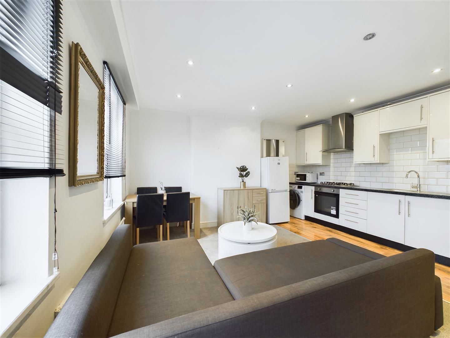 Property Image4fdee082-60e9-44de-9672-948f737752c4