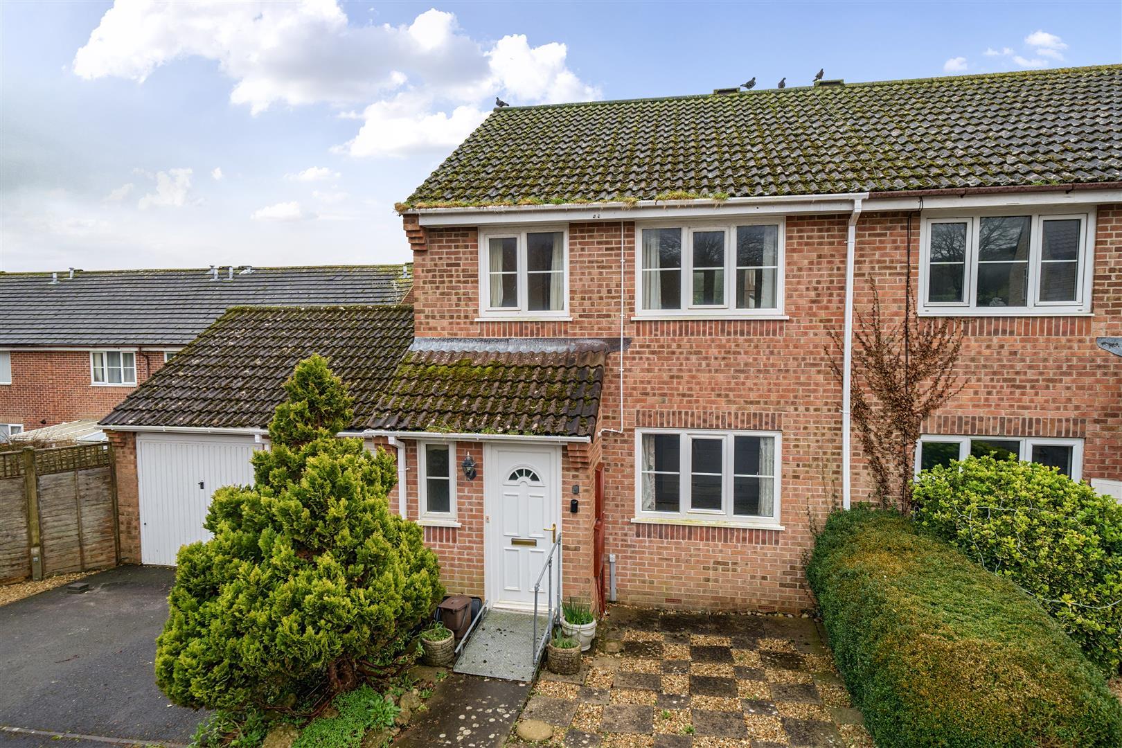 Property Image518d53c9-420f-49ee-9c0b-3a8ca0217391