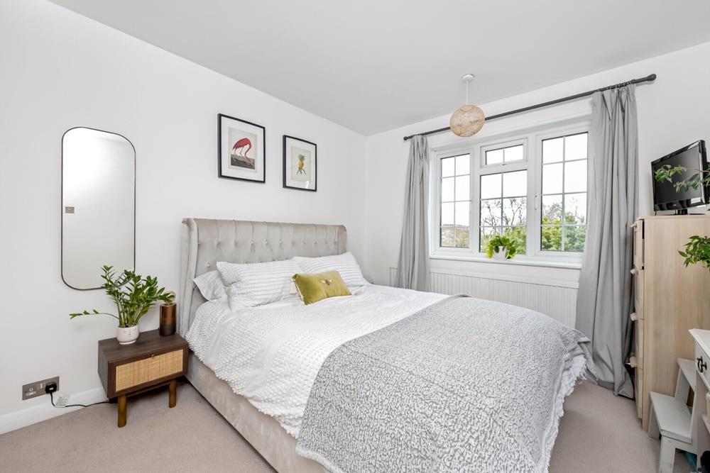 1 bedroom apartment for sale in Hamlet Road, Crystal Palace, SE19 Pedder