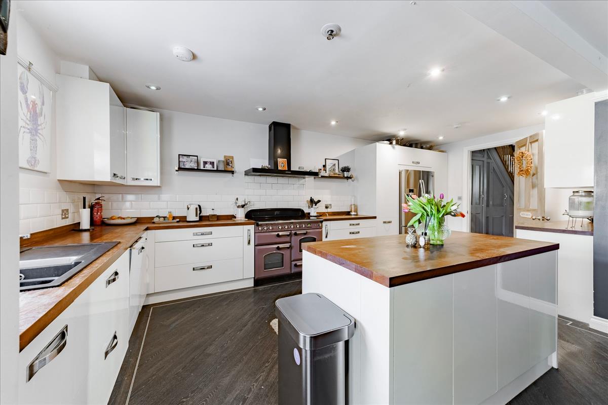 Property Image523b8d15-8c89-4dfb-b542-08fc42a4a1f5