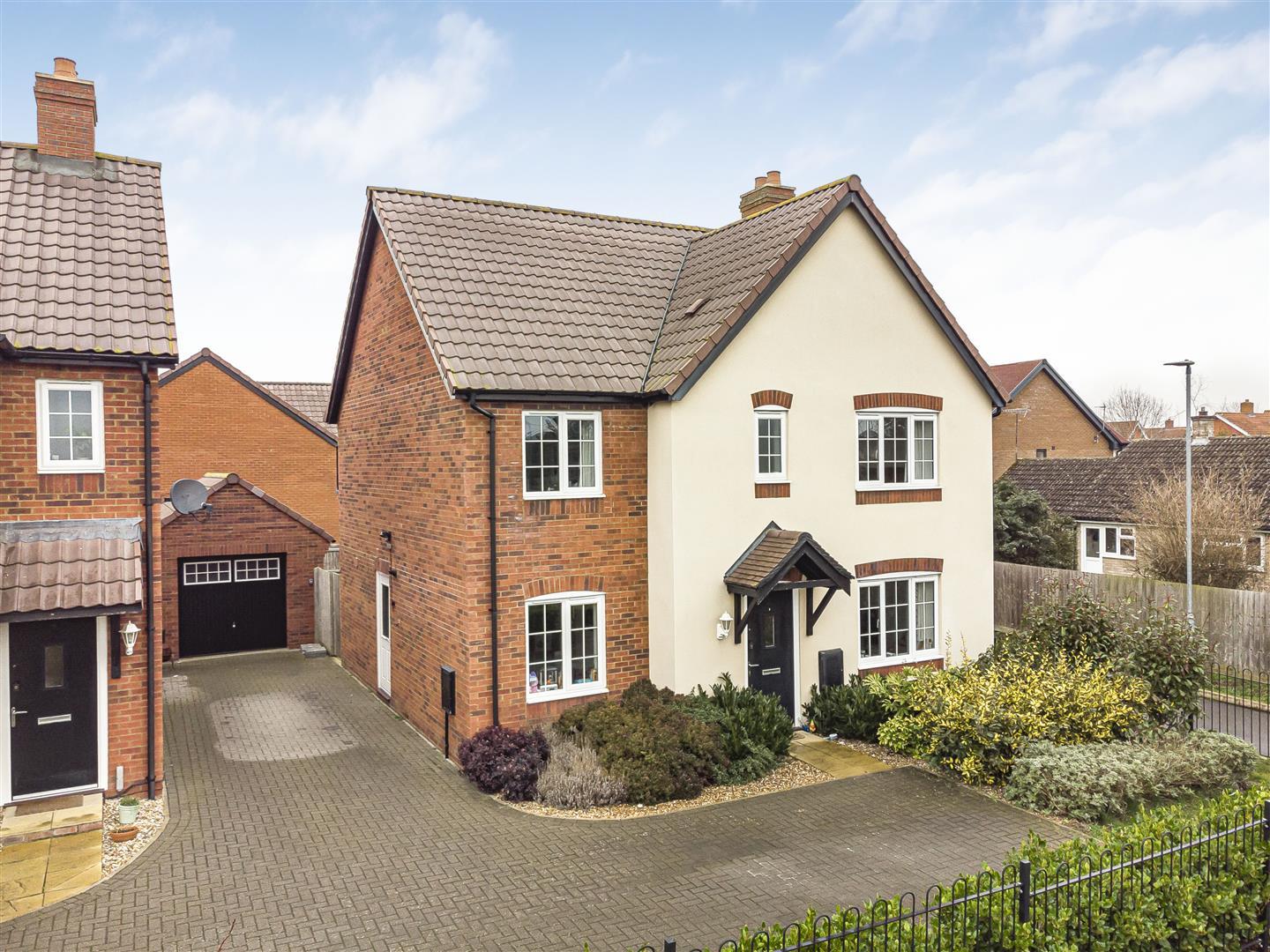 Property Image52519eef-d7c6-49f4-8438-83fbf4de56fc
