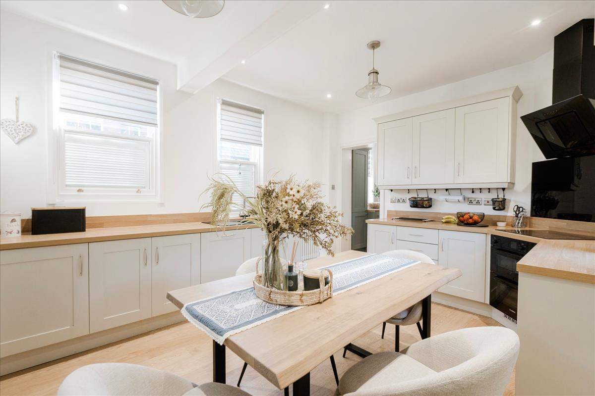 Property Image5251e4ac-85d0-4a2e-bc0c-4db377ac102c