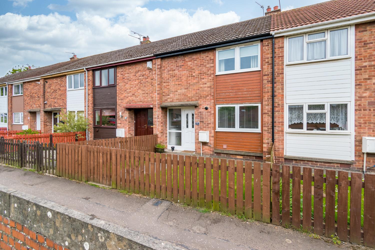 2 bedroom terraced house for sale in 80 Ferniehill Drive, Edinburgh