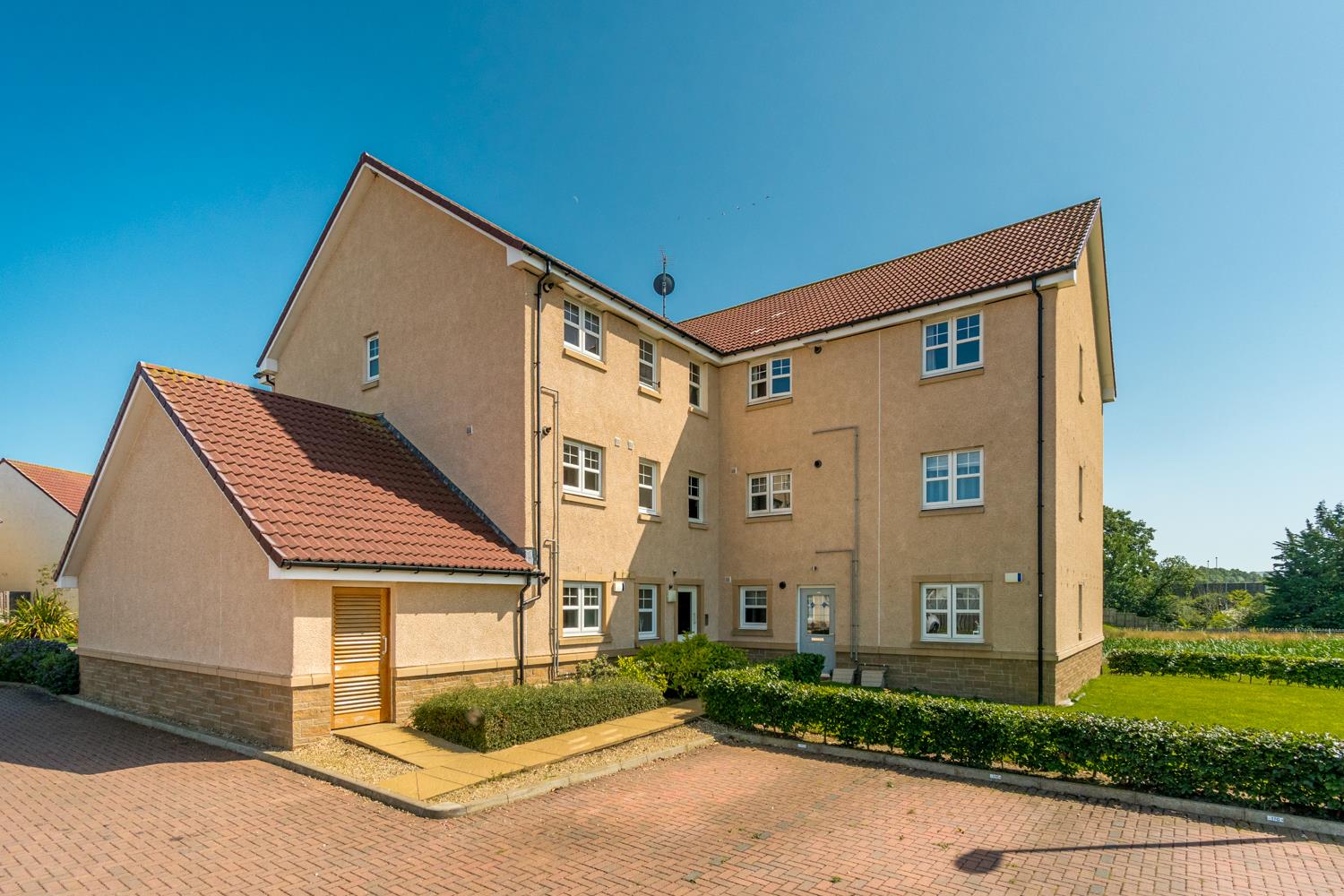 1 bedroom flat for sale in 17C Whitehouse Gardens, Gorebridge, EH23