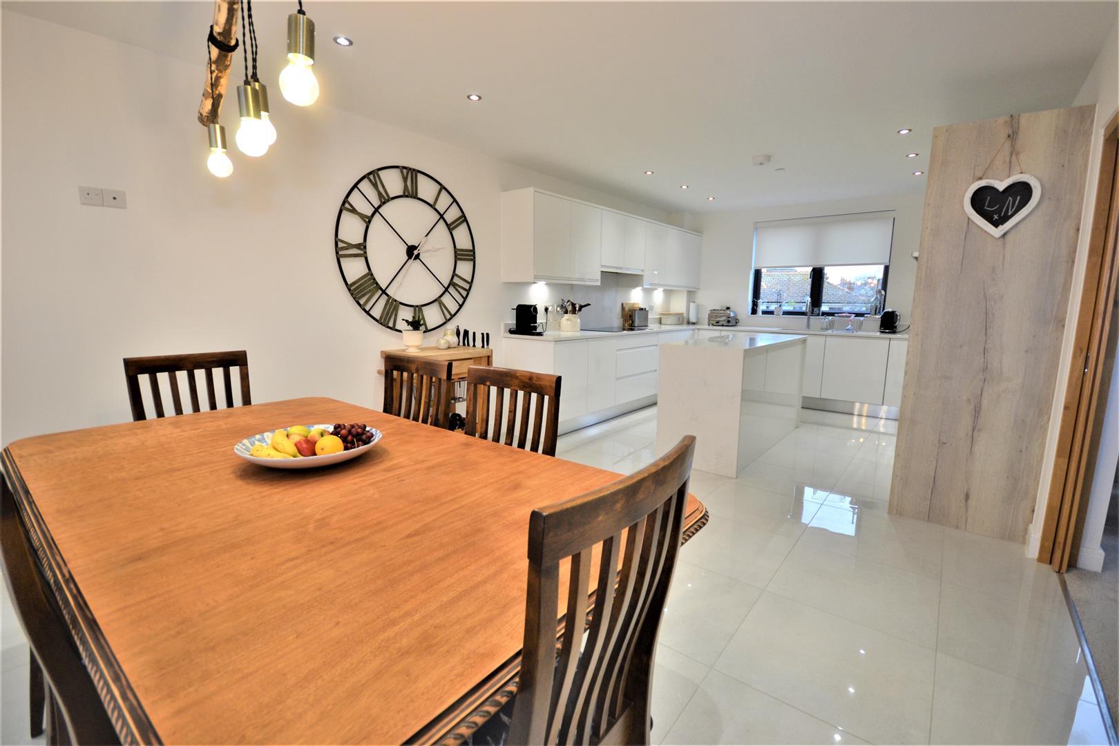 Properties for sale in Burnham On Crouch