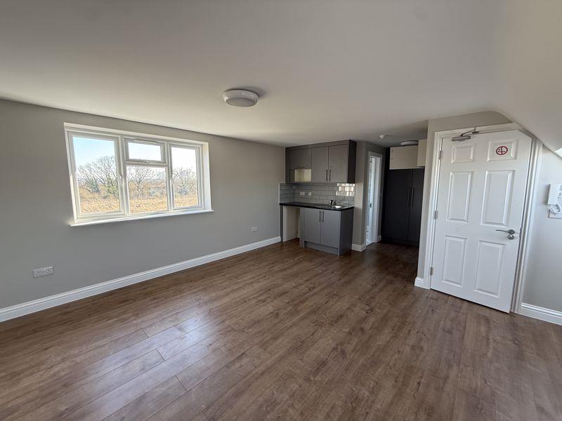 Property Image59a68987-e3c5-47cb-97b8-0f0080aea8bd