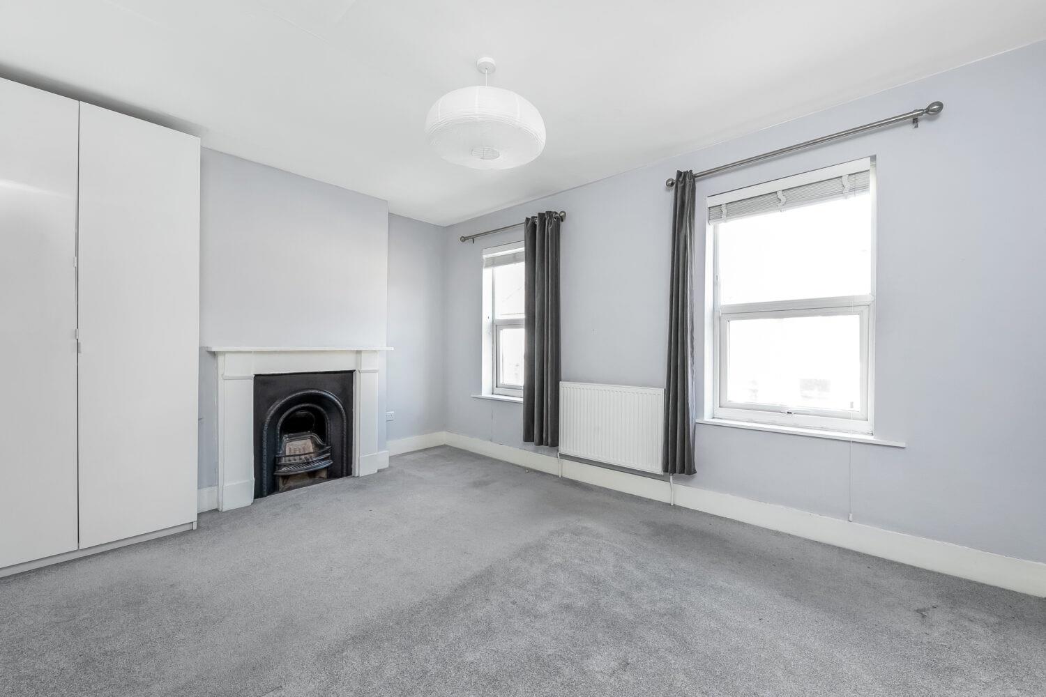 2 bedroom house for sale in Larkbere Road, Sydenham, SE26 Pedder