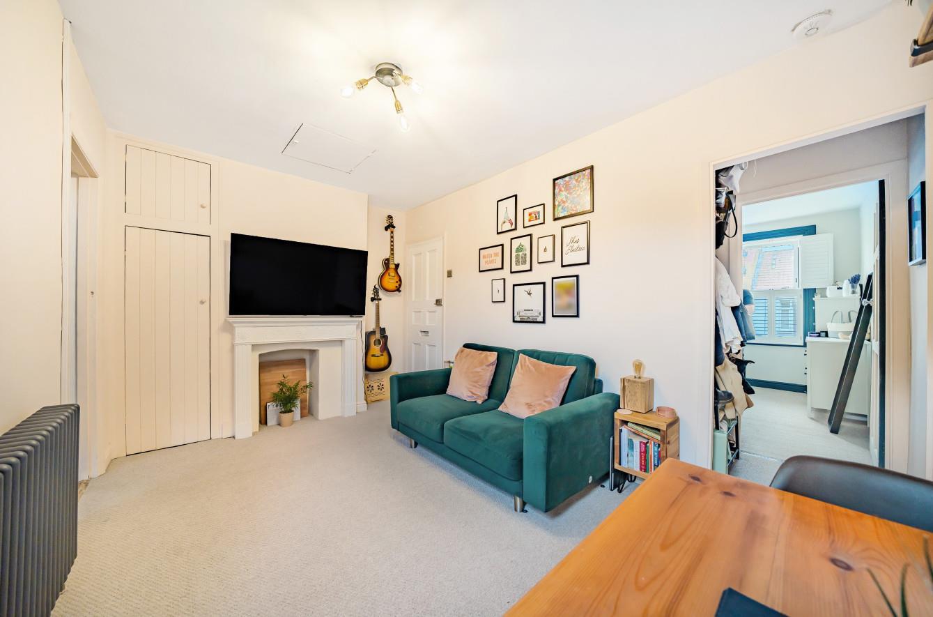 1 bedroom apartment for sale in Walpole Road, Colliers Wood, SW19