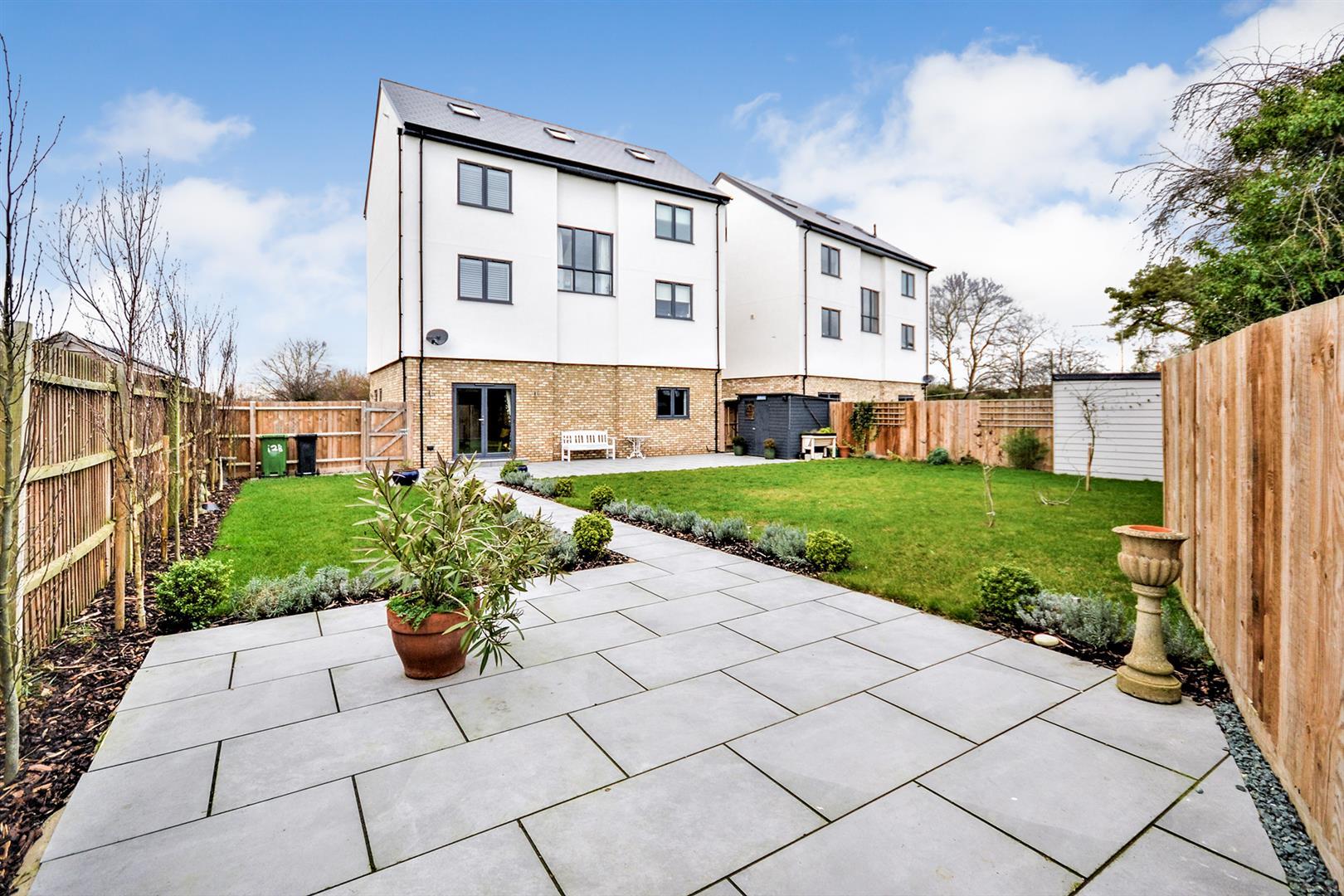 Properties for sale in Burnham On Crouch