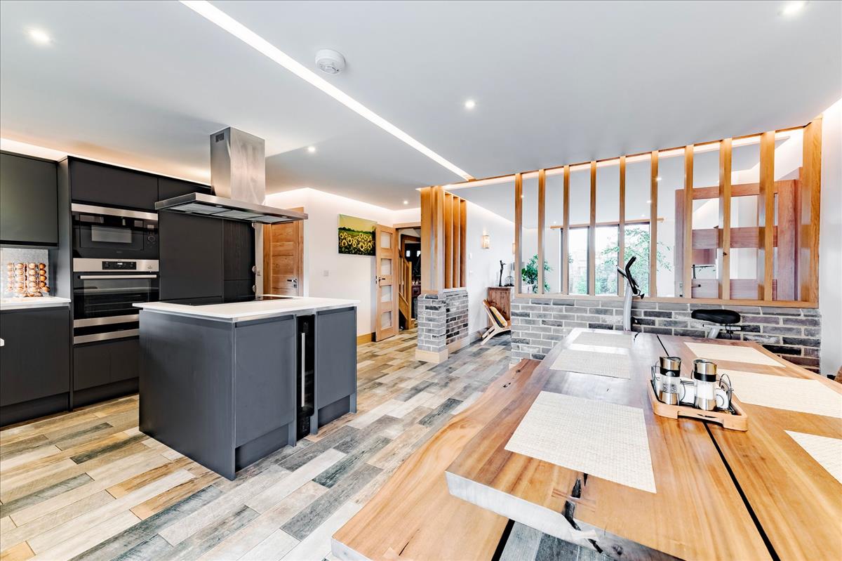Property Image60f69872-18dc-4214-be0f-be29e07f2c61