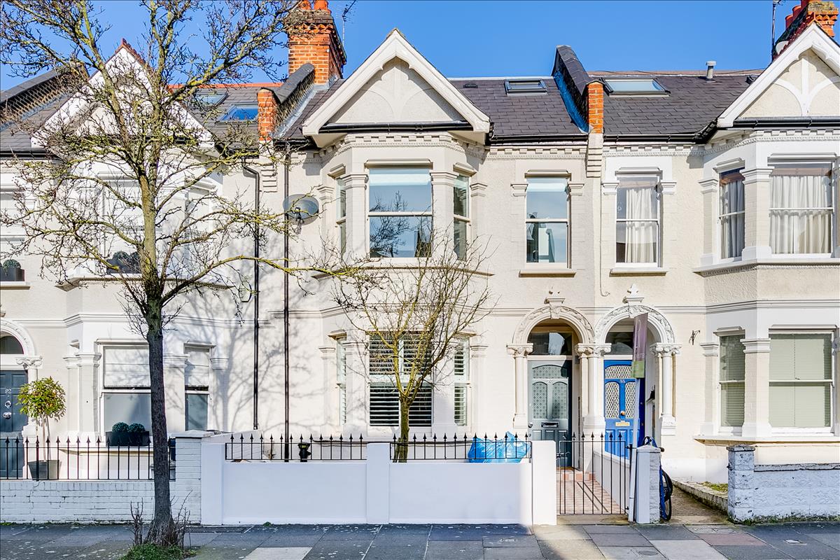 Properties for sale Lawson Rutter Estate Agents in Fulham