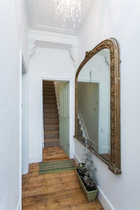 Hallway.jpg