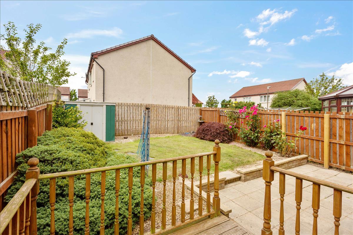 2 bedroom semidetached house for sale in 23 Oliphant Gardens