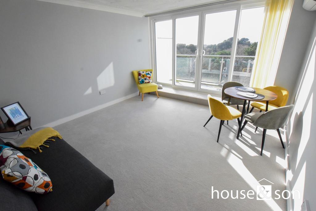 Property Image67b39e7a-da36-4ce5-bb8b-9906db1bbebf