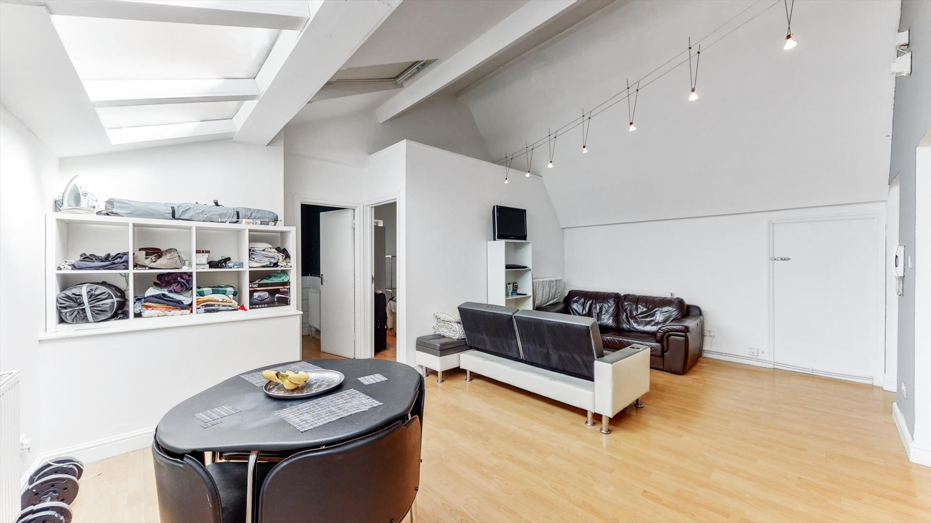Property Image689a6585-5521-4c78-babd-636ea49d8fe4